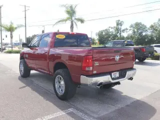 Ram 1500 2014 4x4 SLT 4p Cabina de Tripulacion 5.5 ft. SB Camioneta