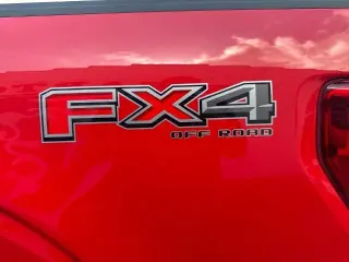 Ford F-150 2023 4x4 XL 4dr SuperCrew 5.5 ft. SB