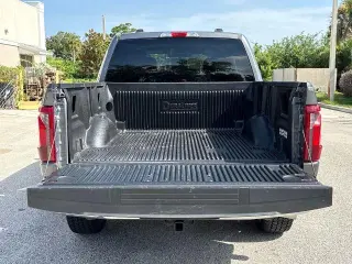 Ford F-150 2025 4x4 XLT 4p SuperCrew 5.5 ft. SB