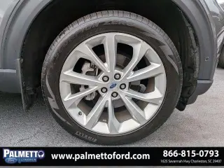 Ford Explorer 2024 AWD Platinum 4p SUV