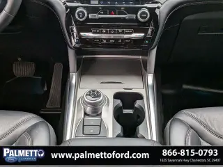 Ford Explorer 2024 AWD Platinum 4p SUV