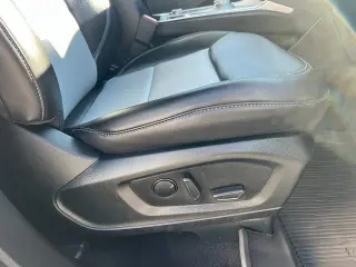 Ford Explorer 2024 AWD XLT 4p SUV