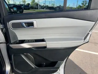 Ford Explorer 2024 AWD XLT 4p SUV