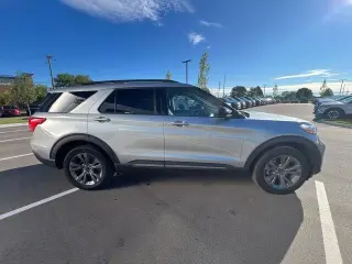 Ford Explorer 2024 AWD XLT 4p SUV