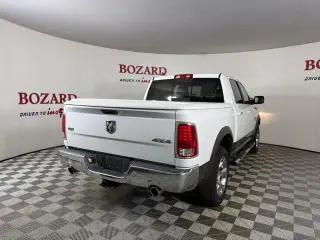 Ram 1500 2018 4x4 Laramie Crew Cab 4 puertas batea corta de 5.5 pies