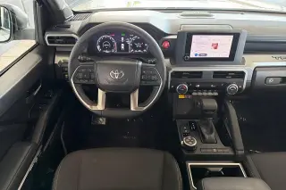 Toyota Tacoma 2025 4x4 SR5 4p Doble Cabina 5.0 ft SB