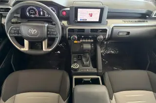 Toyota Tacoma 2025 4x4 SR5 4p Doble Cabina 5.0 ft SB