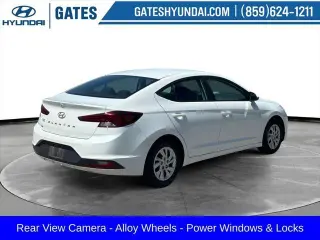 Hyundai ELANTRA 2019 SE Sedán 4p 6M