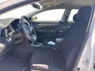Hyundai ELANTRA 2019 SE Sedán 4p 6M
