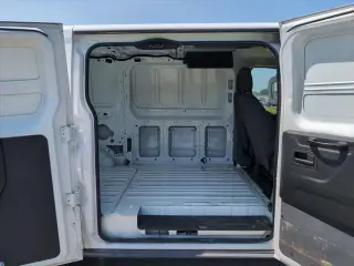Ford Transit 2016 150 3p SWB techo bajo furgoneta de carga con puertas laterales para pasajeros 60/40