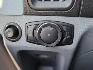 Ford Transit 2018 350 XL 3p LWB Tech con techo bajo con puertas laterales 60/40