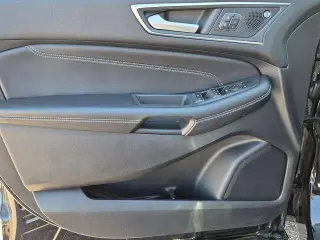 Ford Edge 2021 AWD Titanium 4dr Crossover