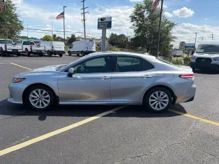 Toyota Camry 2020 LE 4p Sedan