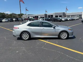 Toyota Camry 2020 LE 4p Sedan