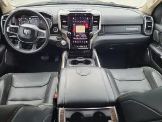 Ram 1500 2019 4x2 Laramie 4p Camioneta Cabina Extendida 6.4 ft. SB