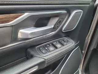 Ram 1500 2019 4x2 Laramie 4p Camioneta Cabina Extendida 6.4 ft. SB