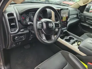 Ram 1500 2019 4x2 Laramie 4p Camioneta Cabina Extendida 6.4 ft. SB