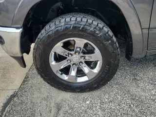 Ram 1500 2019 4x2 Laramie 4p Camioneta Cabina Extendida 6.4 ft. SB