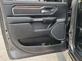 Ram 1500 2019 4x2 Laramie 4p Camioneta Cabina Extendida 6.4 ft. SB