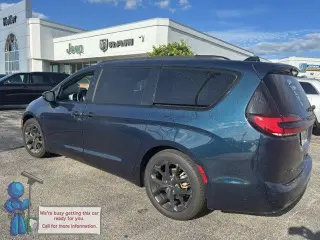 Chrysler Pacifica 2025 Limited 4dr Minivan