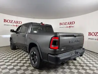 Ram 1500 2019 4x4 Rebel 4p Cabina Extendida 5.6 ft. SB Camioneta