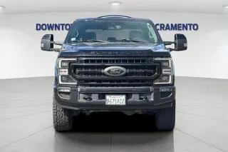 Ford F-250 Super Duty 2020 4x4 Lariat 4dr Crew Cab 6.8 ft. SB Camión
