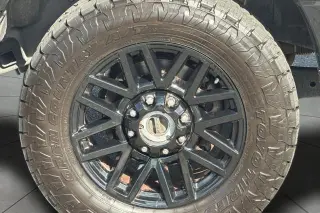 Ford F-250 Super Duty 2020 4x4 Lariat 4dr Crew Cab 6.8 ft. SB Camión