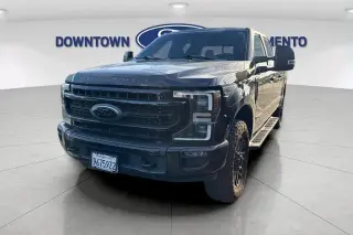 Ford F-250 Super Duty 2020 4x4 Lariat 4dr Crew Cab 6.8 ft. SB Camión