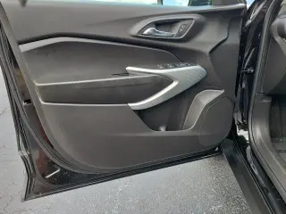 Chevrolet Trax 2025 LS 4p Crossover