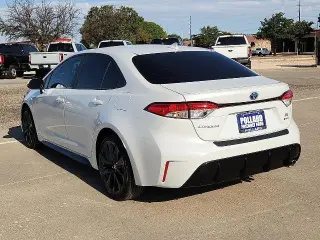 Toyota Corolla Hybrid 2025 SE 4p Sedan