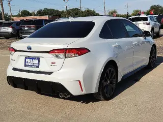 Toyota Corolla Hybrid 2025 SE 4p Sedan