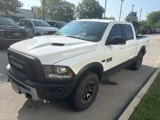 Ram 1500 2017 4x4 Rebel 4p Cabina Extendida 5.5 pies S Pickup