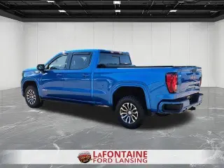 GMC Sierra 1500 2023 4x4 AT4 4p. Cabina Tripla 6,6 pies CB