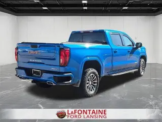 GMC Sierra 1500 2023 4x4 AT4 4p. Cabina Tripla 6,6 pies CB
