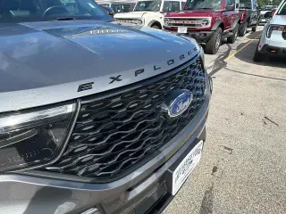 Ford Explorer 2023 AWD ST 4dr SUV