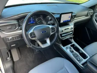 Ford Explorer 2021 XLT 4dr SUV AWD