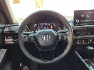 Honda Accord 2025 LX 4p Sedan