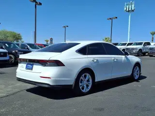 Honda Accord 2025 LX 4p Sedan