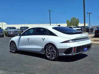 Hyundai IONIQ 6 2023 SEL 4p Sedan