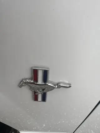Ford Mustang 2002 Deluxe 2dr Convertible