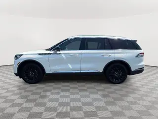 Lincoln Aviator 2023 AWD Reserve 4p SUV