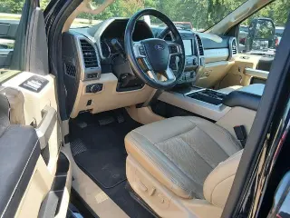 Ford F-250 Super Duty 2021 4x4 Lariat 4p Camión Cabina Doble