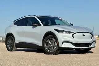 Ford Mustang Mach-E 2023 Select SUV 4p