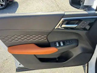 Mitsubishi Outlander 2024 AWD SEL 4p SUV