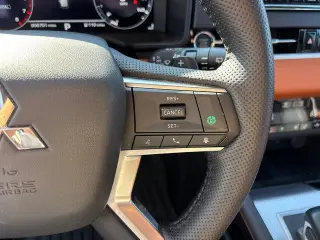 Mitsubishi Outlander 2024 AWD SEL 4p SUV