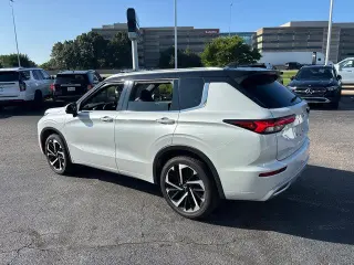 Mitsubishi Outlander 2024 AWD SEL 4p SUV