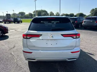 Mitsubishi Outlander 2024 AWD SEL 4p SUV