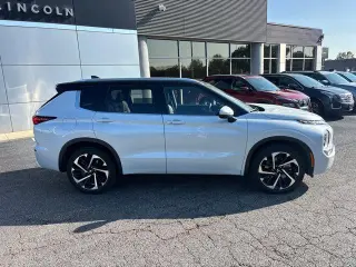Mitsubishi Outlander 2024 AWD SEL 4p SUV