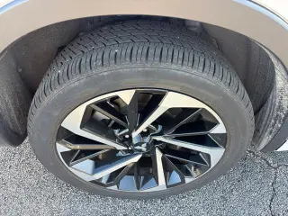 Mitsubishi Outlander 2024 AWD SEL 4p SUV