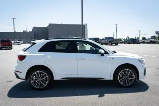Audi Q3 2025 AWD quattro S line Premium 45 TFSI 4p SUV